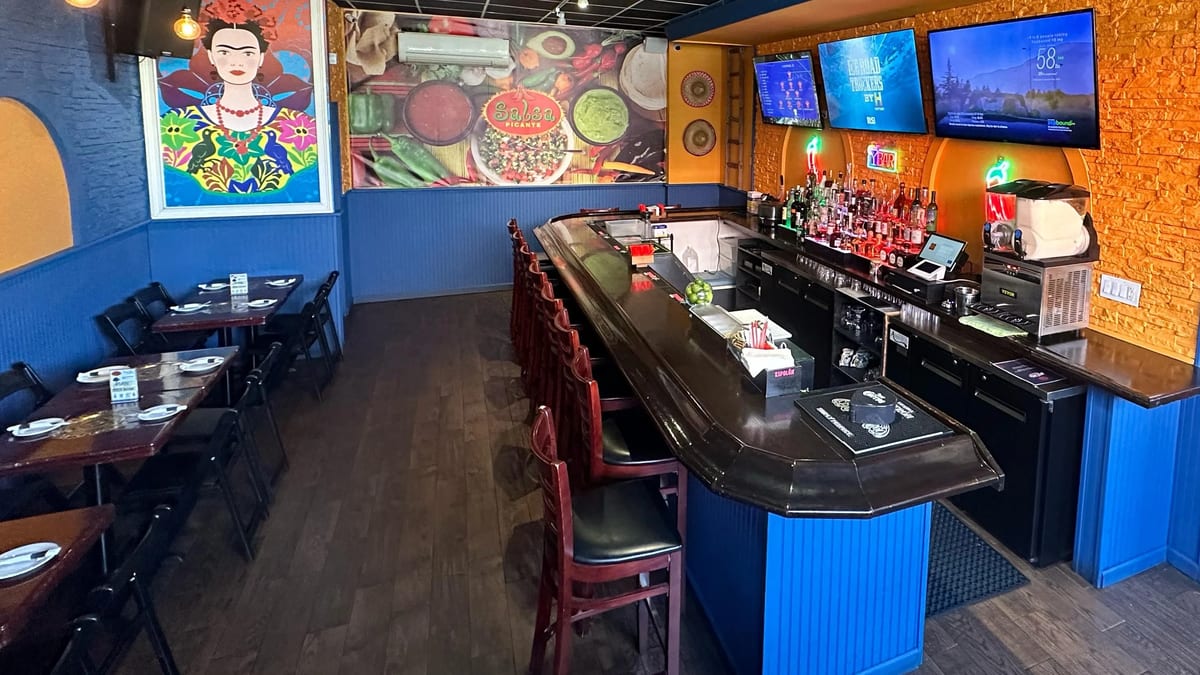 The bar at Salsa Picante